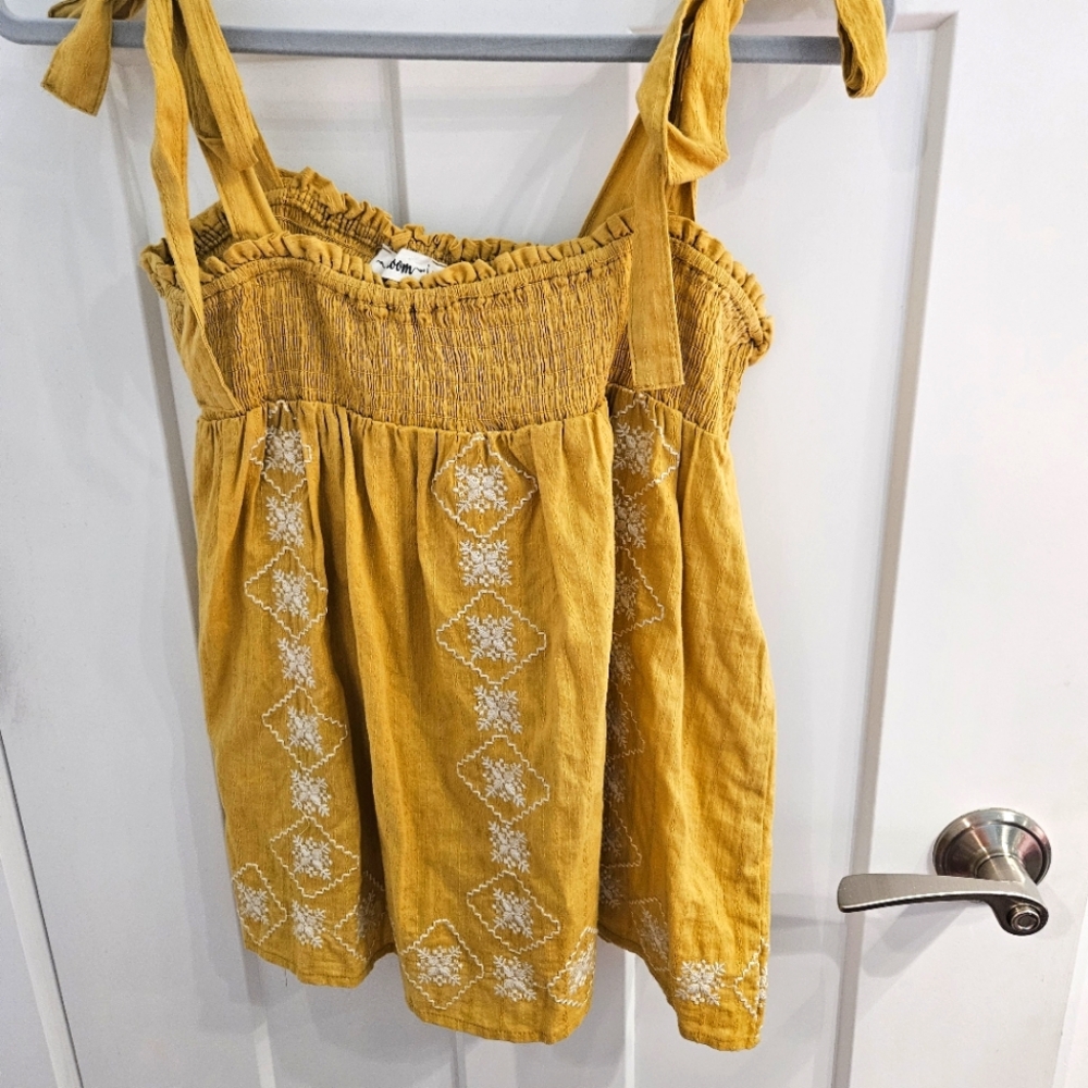 In Loom Yellow/Gold Smocked Women's Top Size M